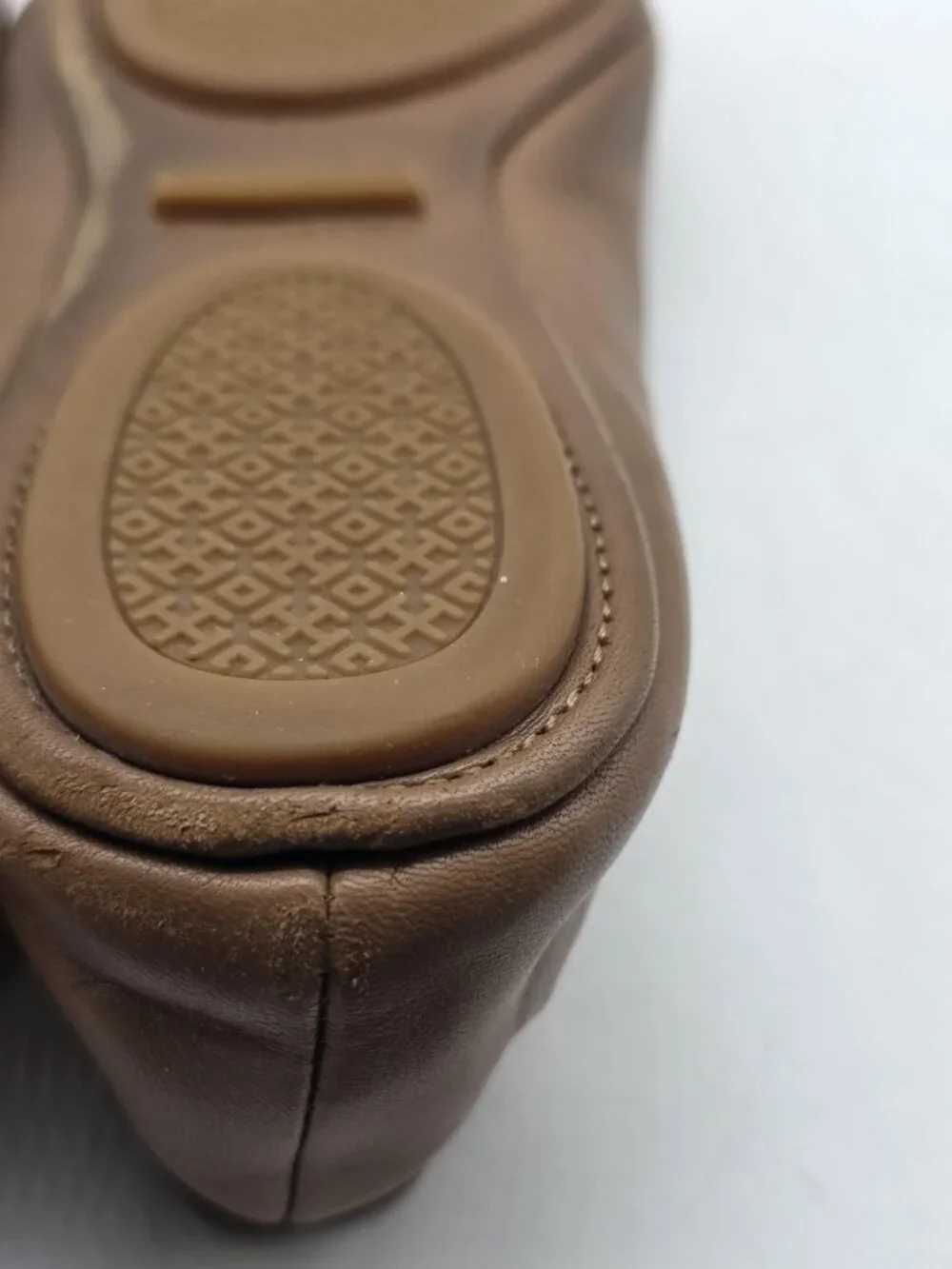 Tory Burch Shoes Womens Size 8 Brown Leather Ballet Flats Logo Medallion Damaged